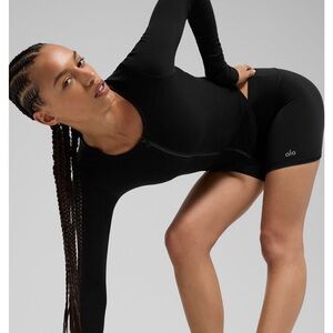 ALO Yoga Black Crop Top